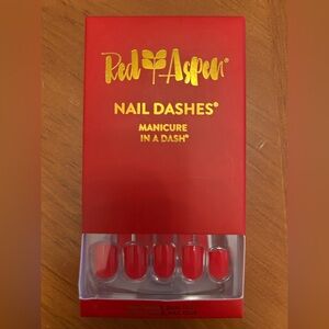 Red press on nails